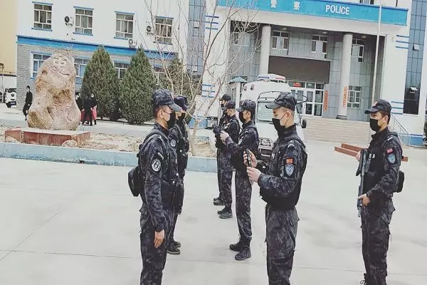 全警实战大练兵丨阿图什公安特警燃爆这个春 新闻-图片-新疆平安网