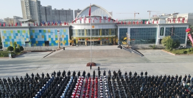 新疆各地举行升国旗仪式