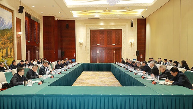 自治区在北京举行“十五五”规划纲要高层次专家咨...