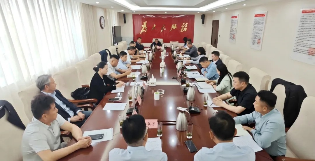 新疆司法厅、工商联联合召开全疆推进“两违四乱”...